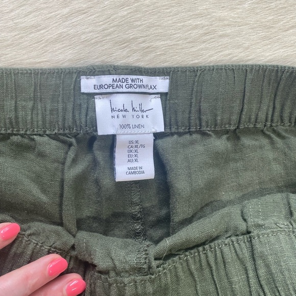 Nicole Miller New York women's linen jogger pants in a solid green - Picture 6 of 9